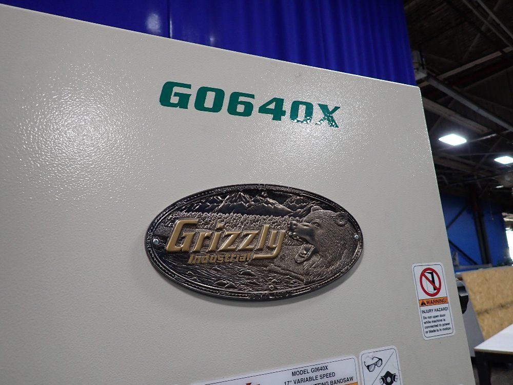Grizzly 16" Throat Vertical Bandsaw - G0640x
