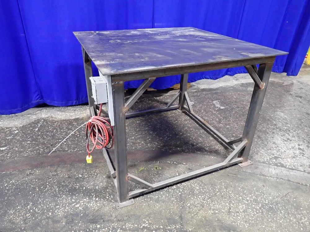 STEEL WORKBENCH