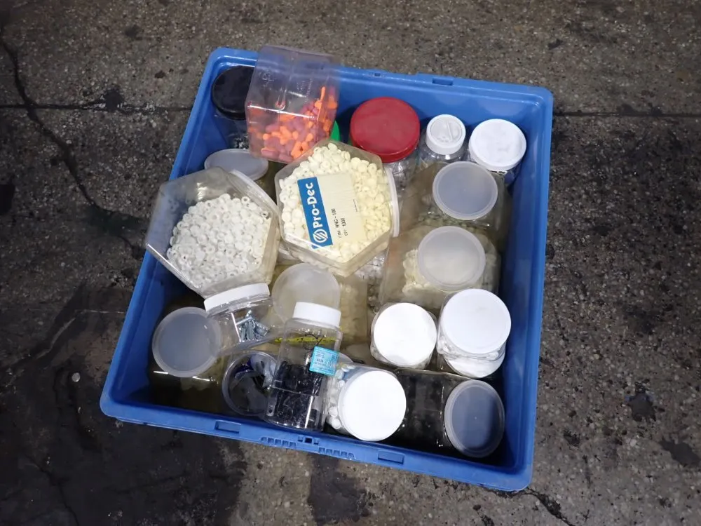 PLASTIC CAPS