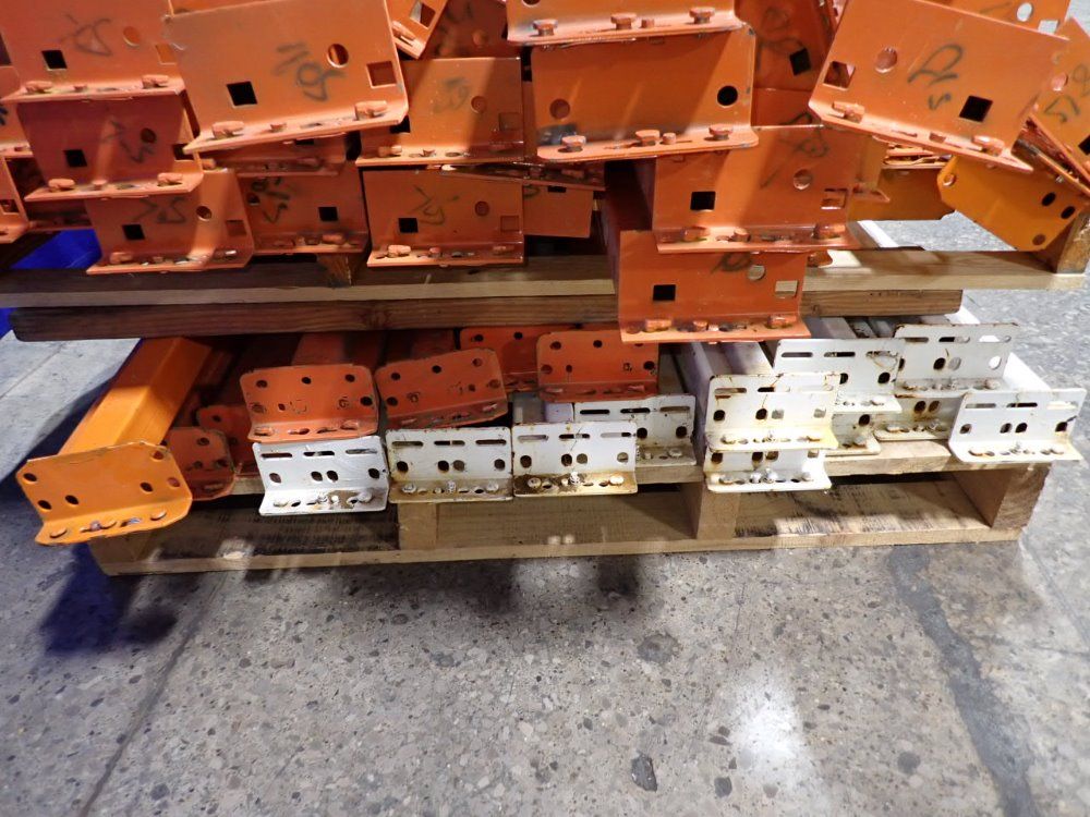 42" X 120" Pallet Racking W/wire Decking