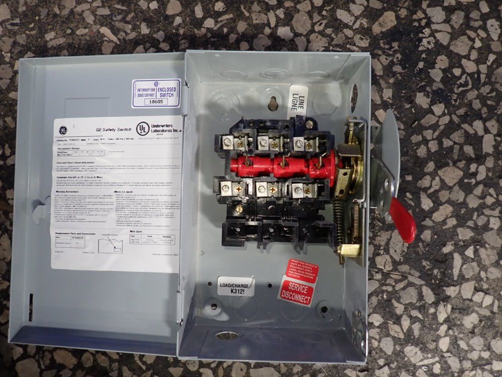 General Electric 30 Amp Non Fusible Disconnect - Tgn3321