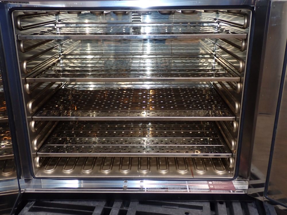 Memmert 572° F Une600 Electric Oven - Une600