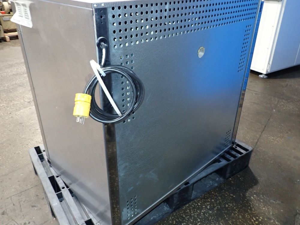 Memmert 572° F Une600 Electric Oven - Une600