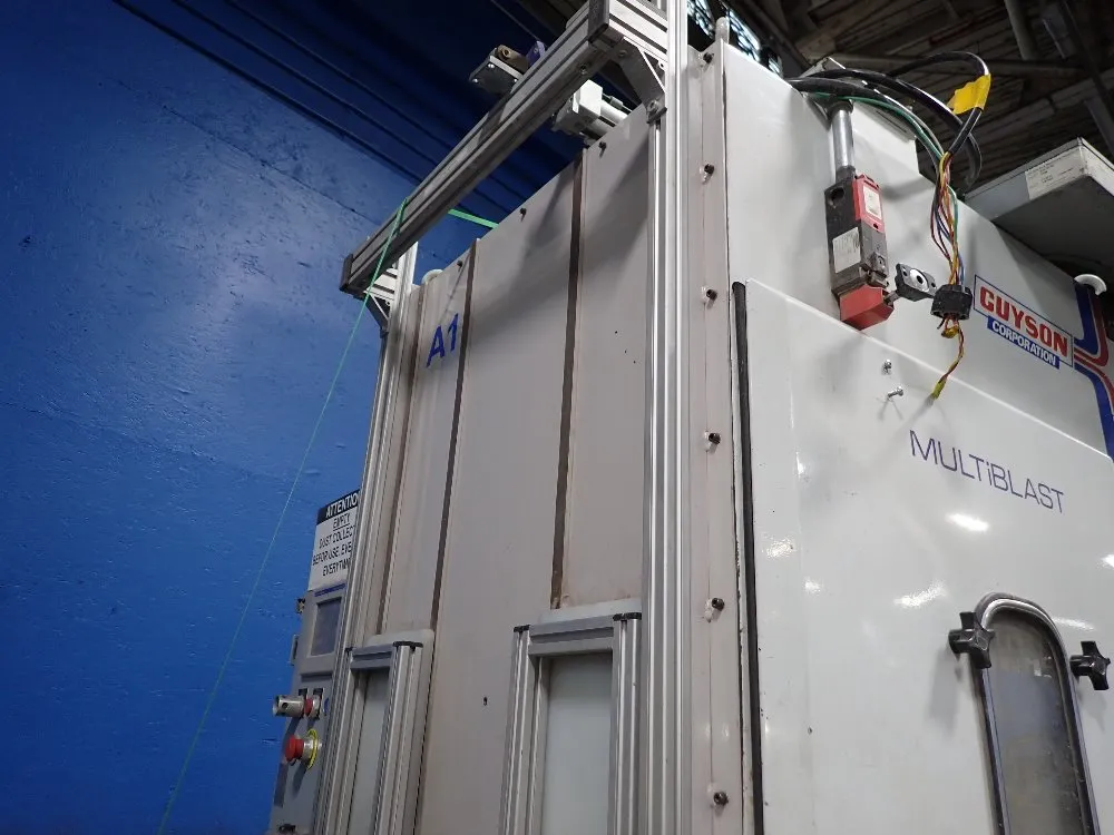 Guyson Corporation 30" X 28" X 53" Guyson Rxs-400 Blast Cabinet - Rxs-400