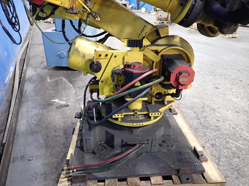 Fanuc 2014 Fanuc R2000ib210f Robot