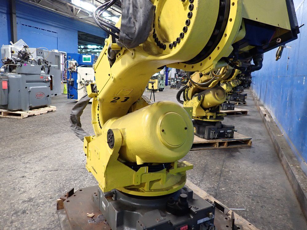 Fanuc 2012 Fanuc R2000ib210f Robot