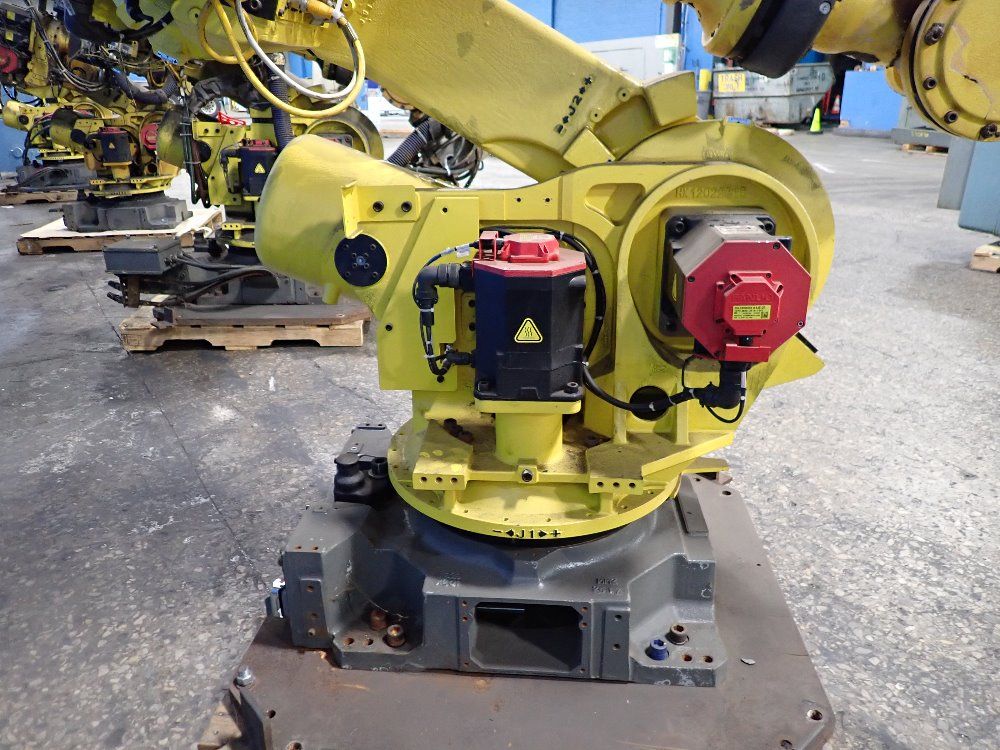 Fanuc 2012 Fanuc R2000ib210f Robot