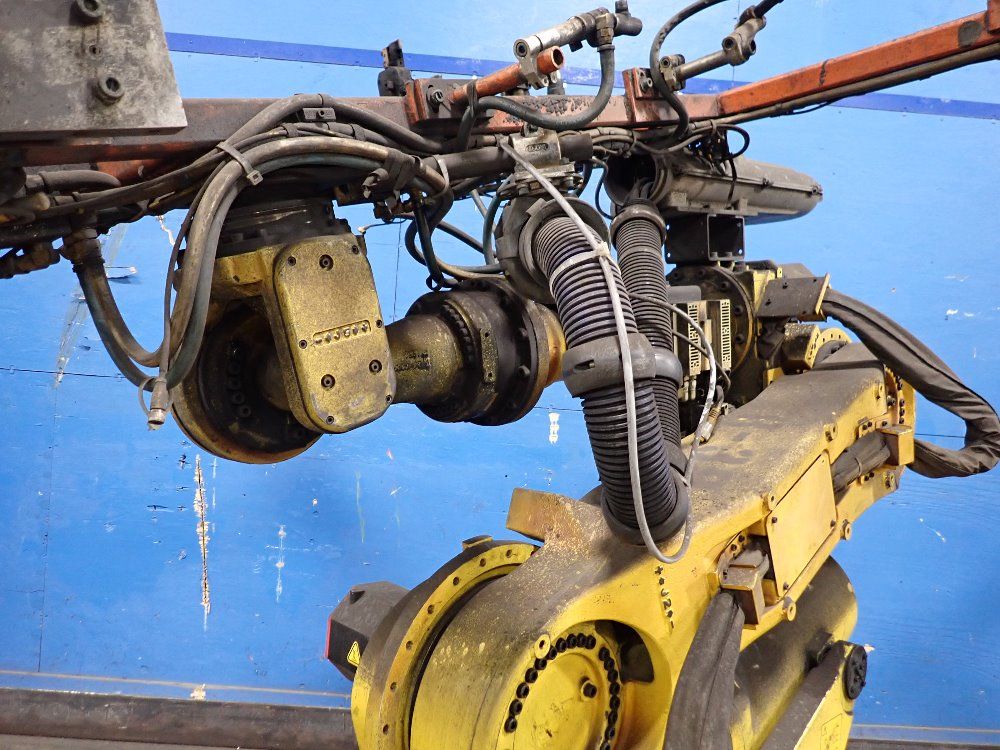 Fanuc 2011fanuc R2000ib210f Robot 