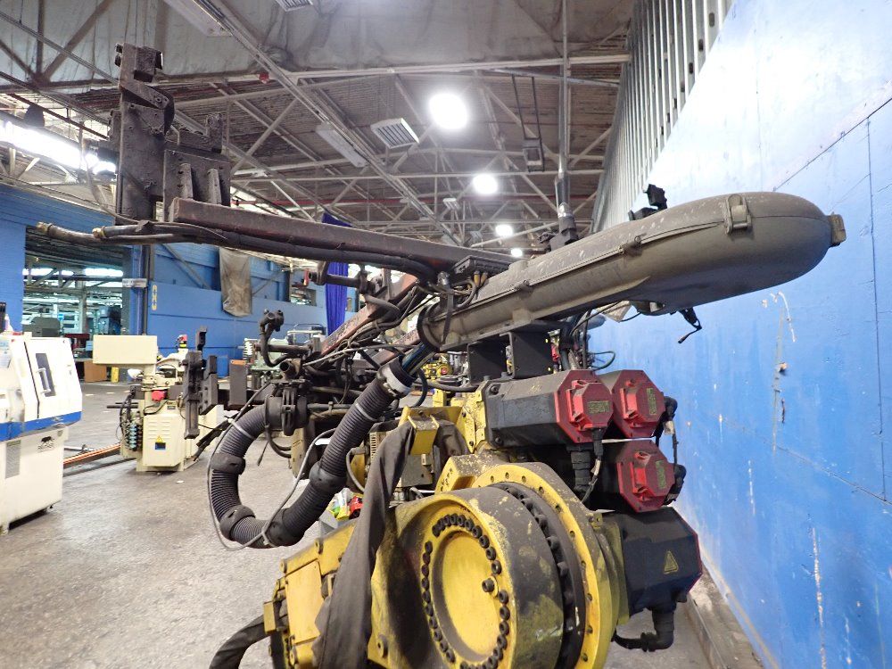 Fanuc 2011fanuc R2000ib210f Robot 
