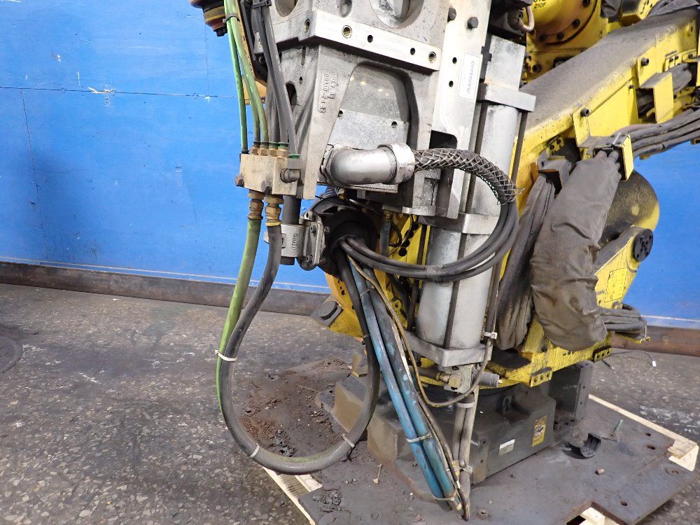 Fanuc 2011fanuc R2000ib210f Robot 