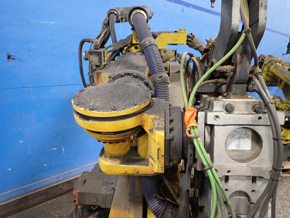 Fanuc 2011fanuc R2000ib210f Robot 