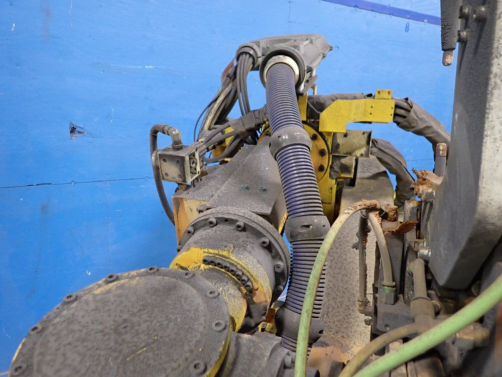 Fanuc 2011fanuc R2000ib210f Robot 