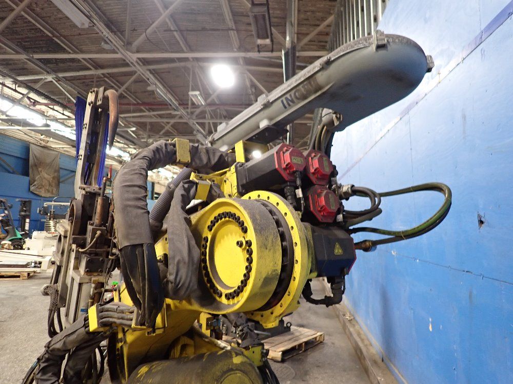 Fanuc 2011fanuc R2000ib210f Robot 