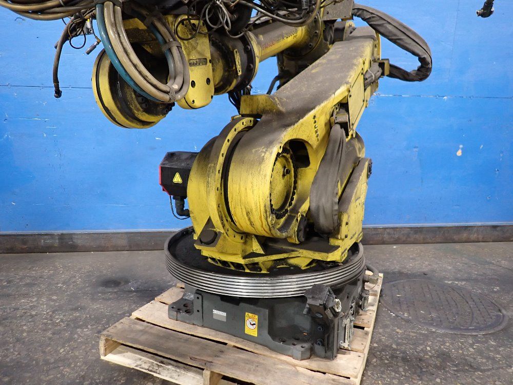 Fanuc 2011fanuc R2000ib210f Robot 