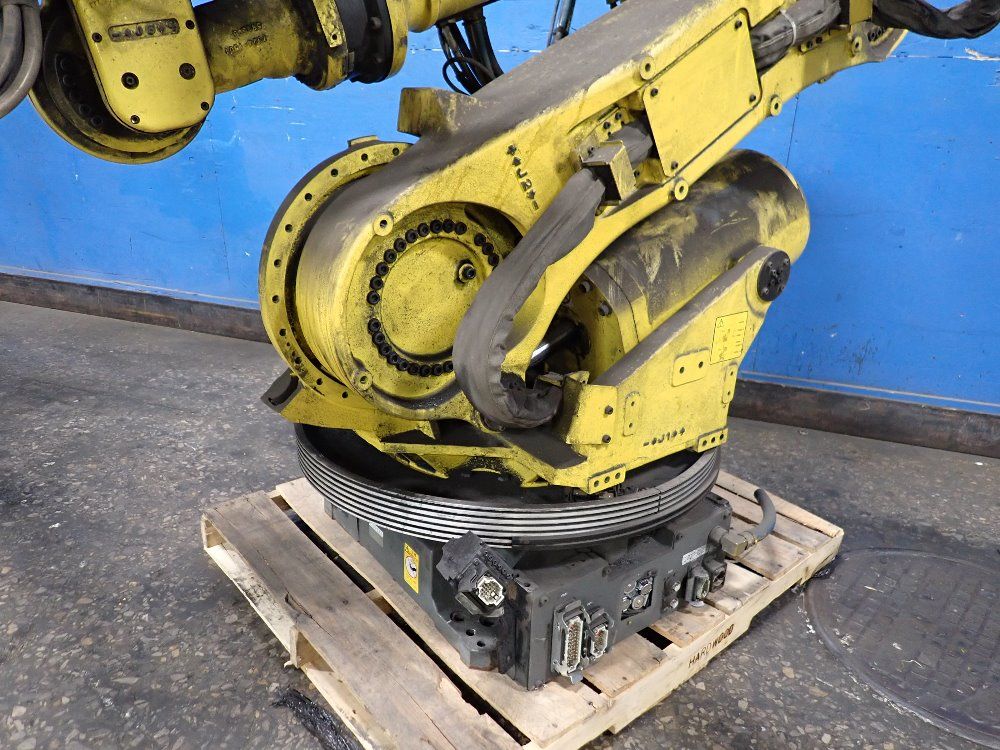 Fanuc 2011fanuc R2000ib210f Robot 