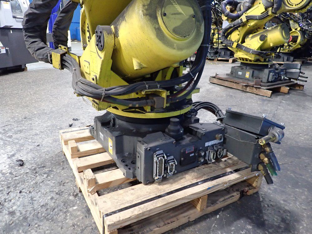 Fanuc 2011fanuc R2000ib210f Robot 