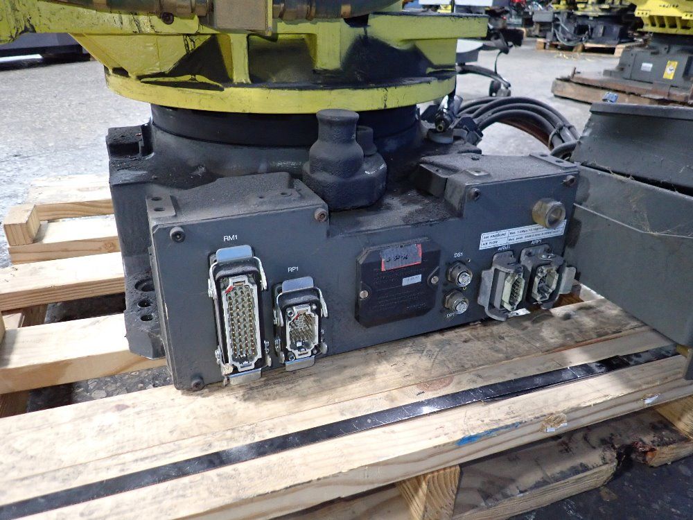Fanuc 2011fanuc R2000ib210f Robot 