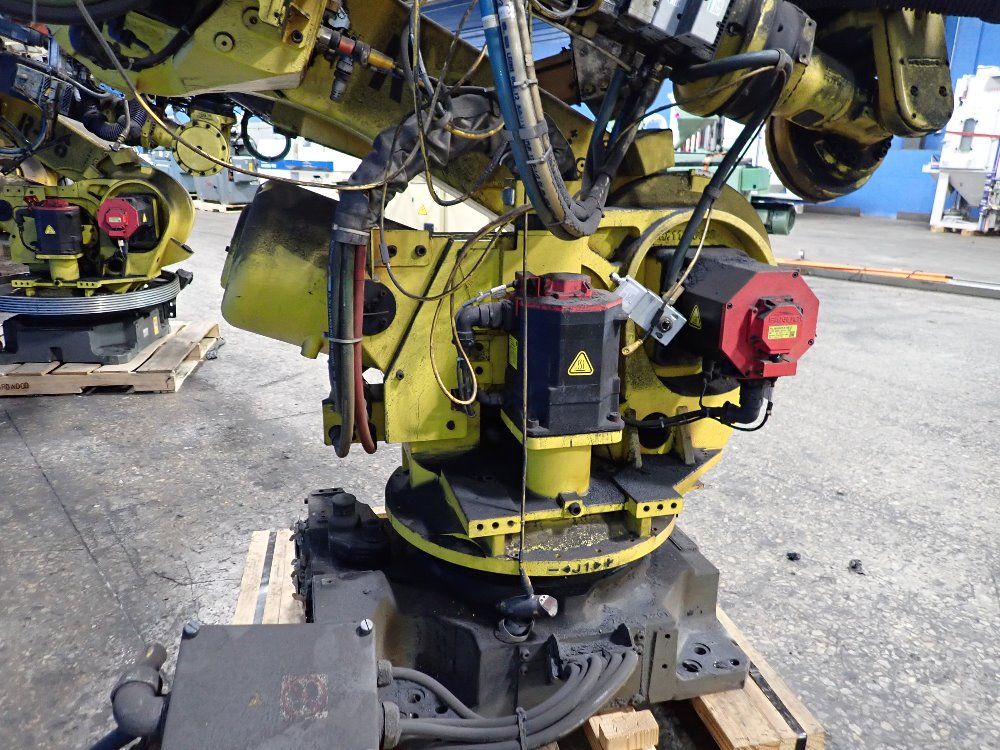 Fanuc 2011fanuc R2000ib210f Robot 