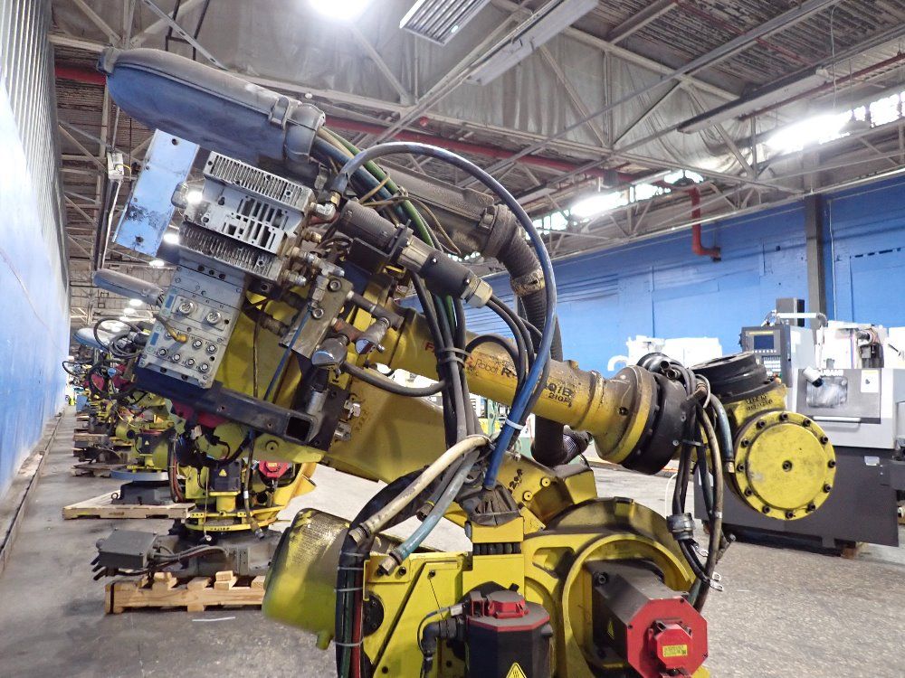 Fanuc 2012 Fanuc R2000ib210f Robot