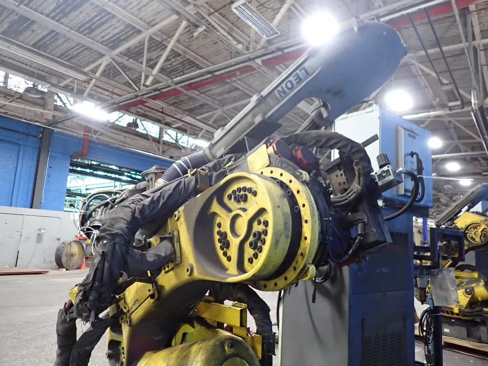 Fanuc 2003 Fanuc R2000ia165f Robot