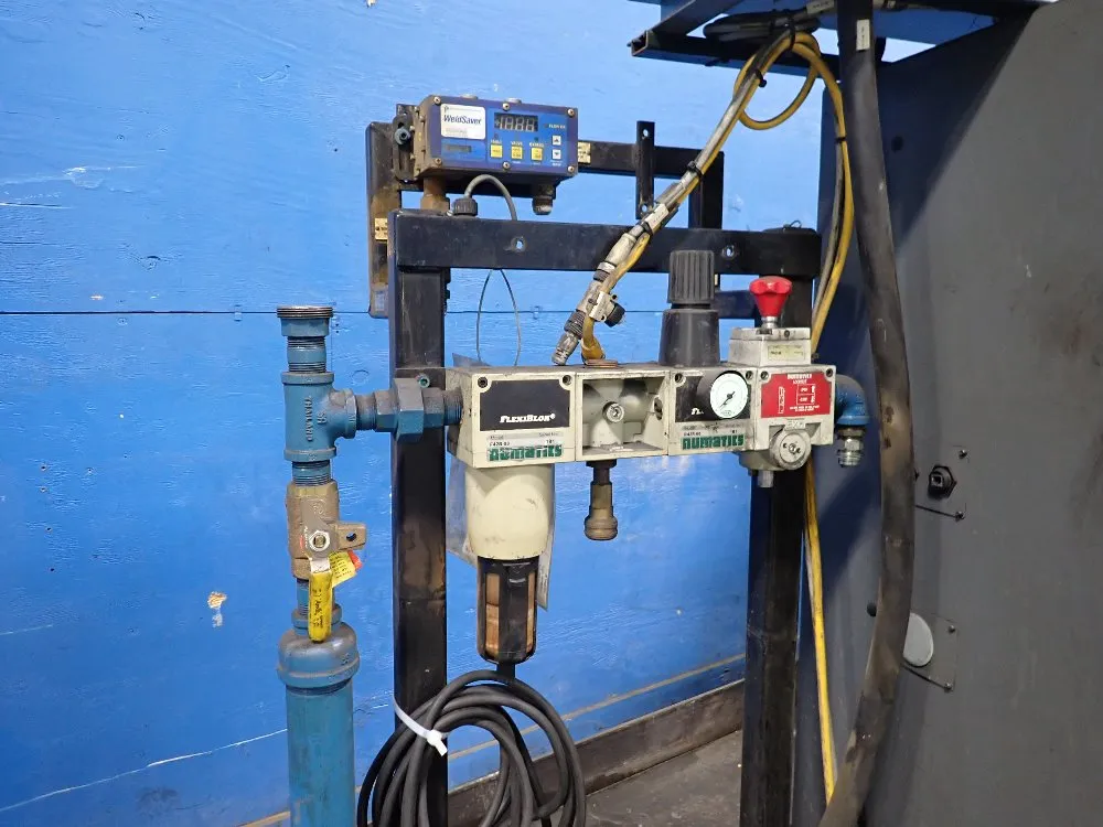 Fanuc 2003 Fanuc R2000ia165f Robot