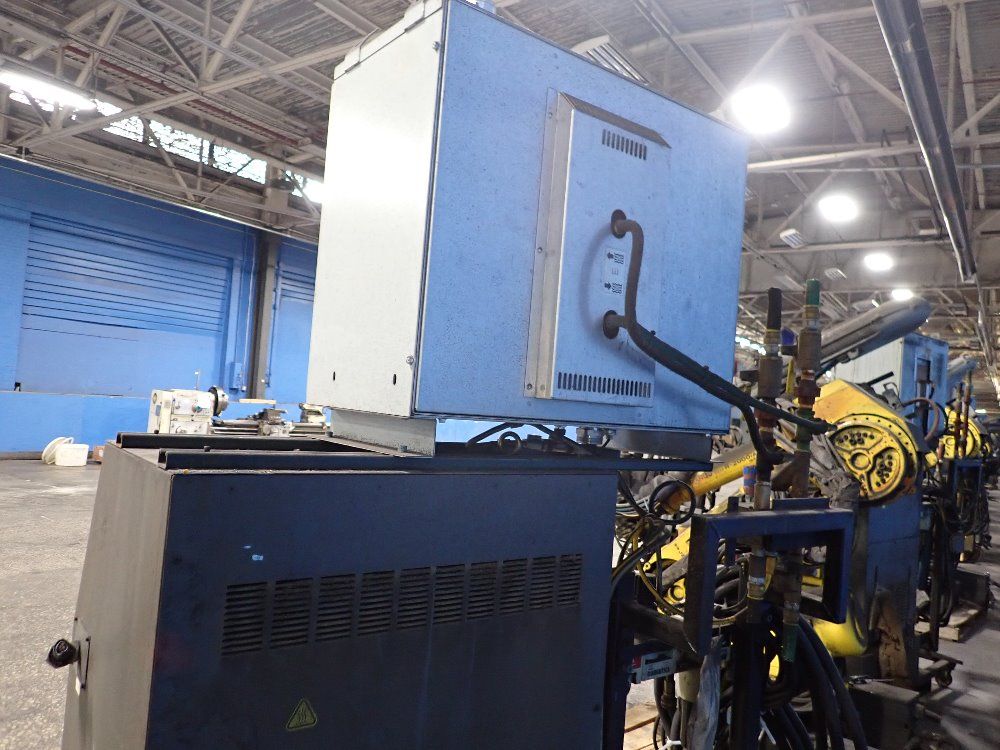 Fanuc 2003 Fanuc R2000ia165f Robot