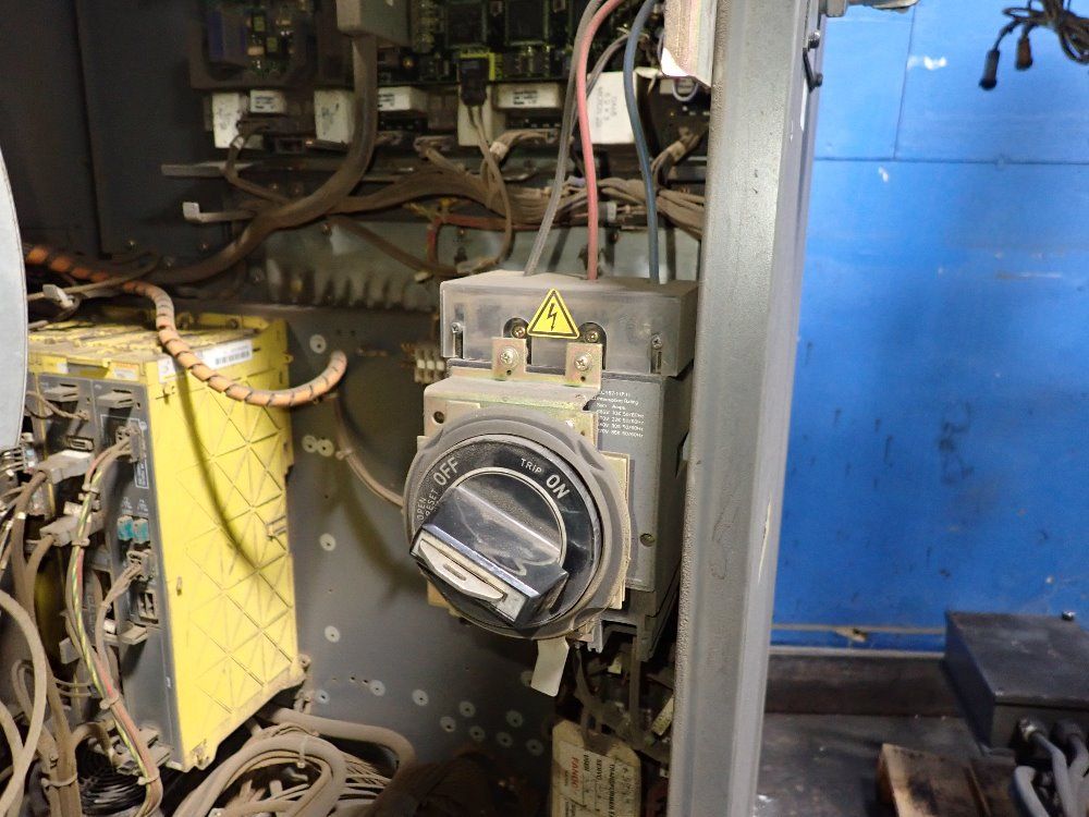 Fanuc 2003 Fanuc R2000ia165f Robot