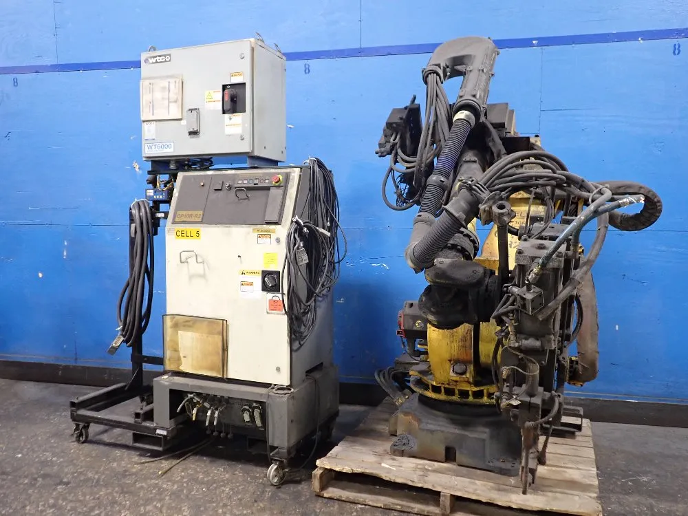 2003 FANUC R-2000IA/165F ROBOT