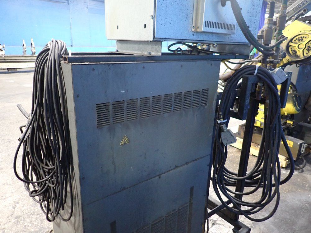 Fanuc 2003 Fanuc R2000ia165f Robot