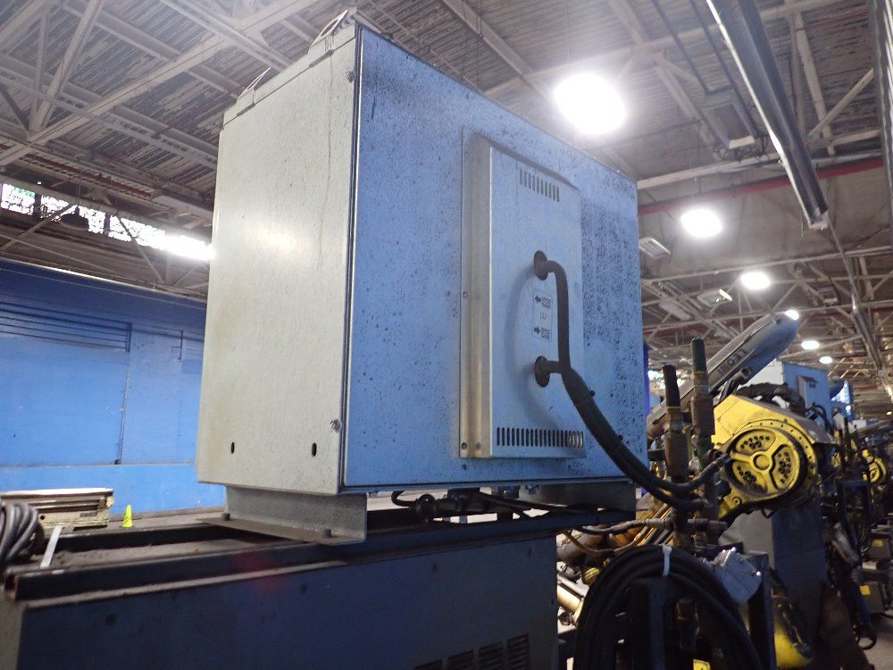 Fanuc 2003 Fanuc R2000ia165f Robot