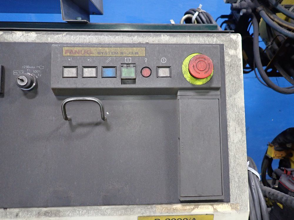 Fanuc 2003 Fanuc R2000ia165f Robot