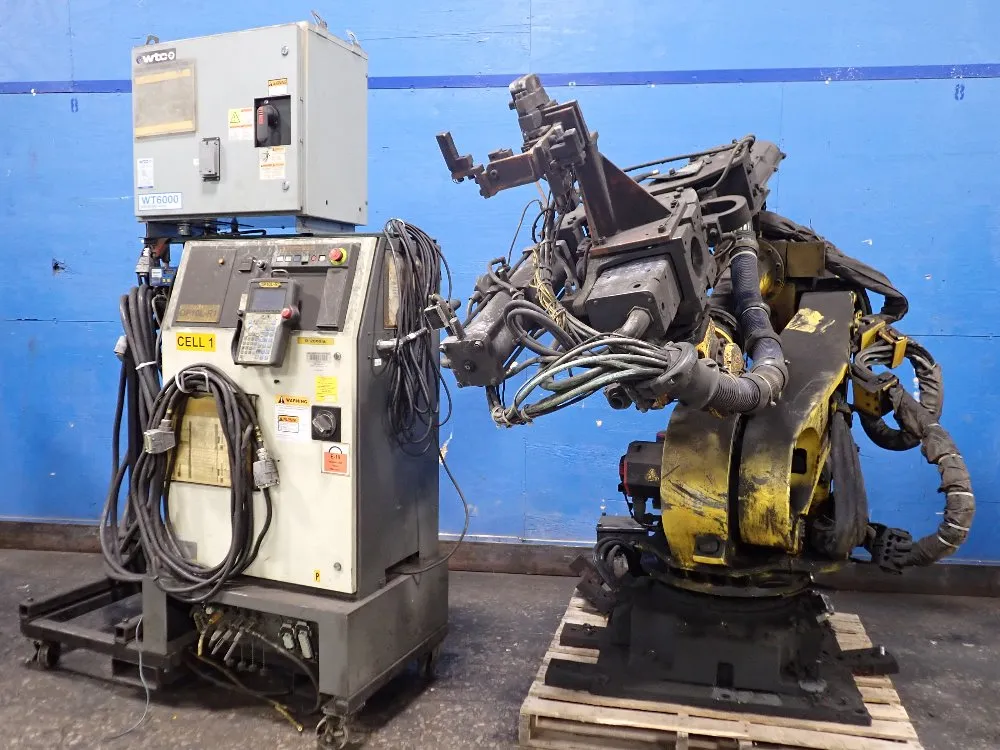 2003 FANUC R-2000IA/165F ROBOT