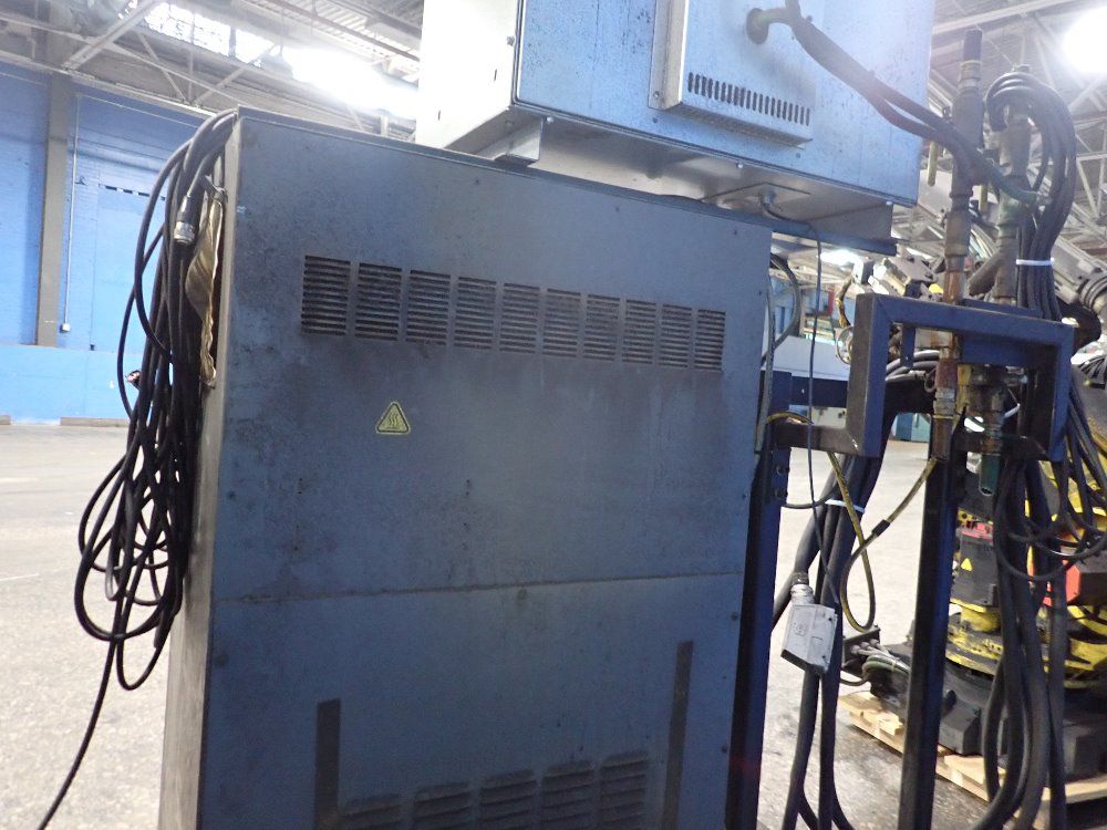 Fanuc 2003 Fanuc R2000ia165f Robot