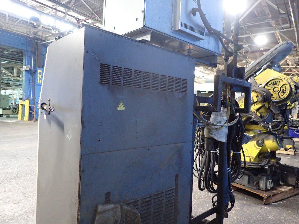 Fanuc 2003 Fanuc R2000ia165f Robot