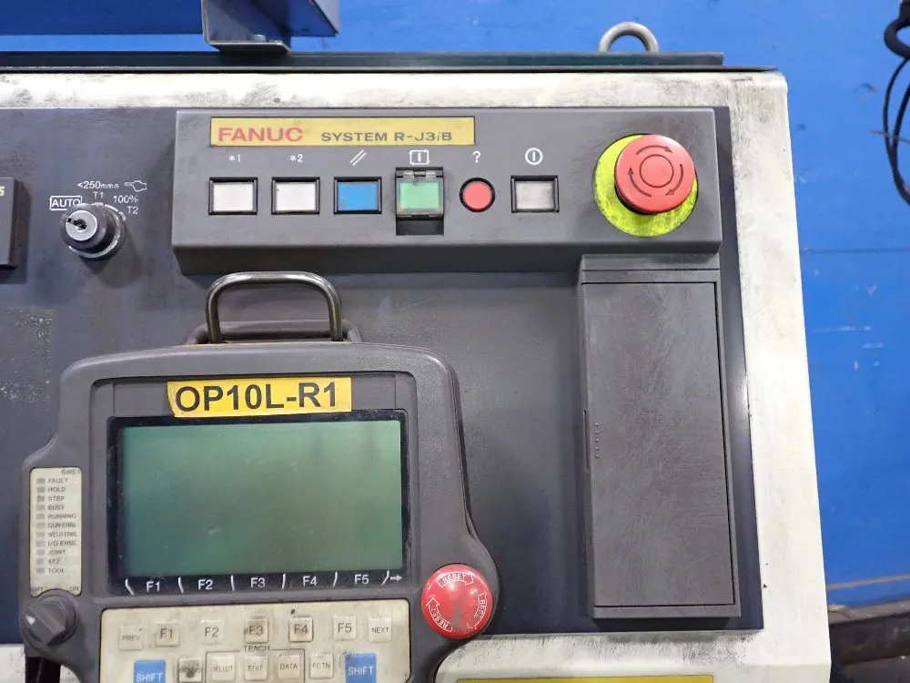 Fanuc 2003 Fanuc R2000ia165f Robot
