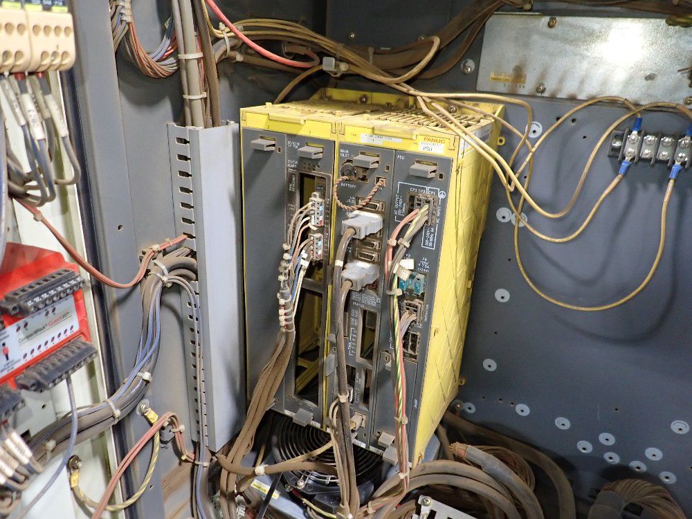 Fanuc 2003 Fanuc R2000ia165f Robot