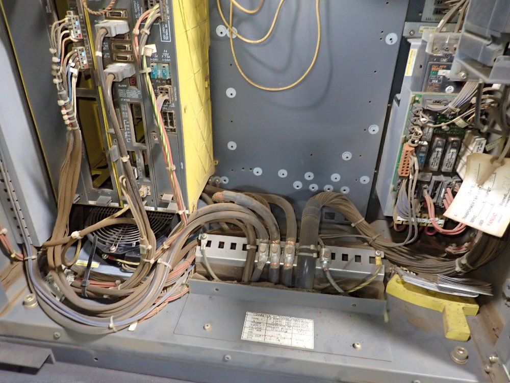 Fanuc 2003 Fanuc R2000ia165f Robot