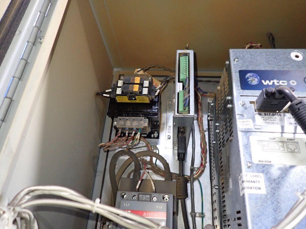 Fanuc 2003 Fanuc R2000ia165f Robot