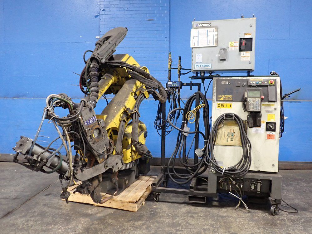 Fanuc 2004 Fanuc R-2000ib/165f Robot - R-2000ib/165f