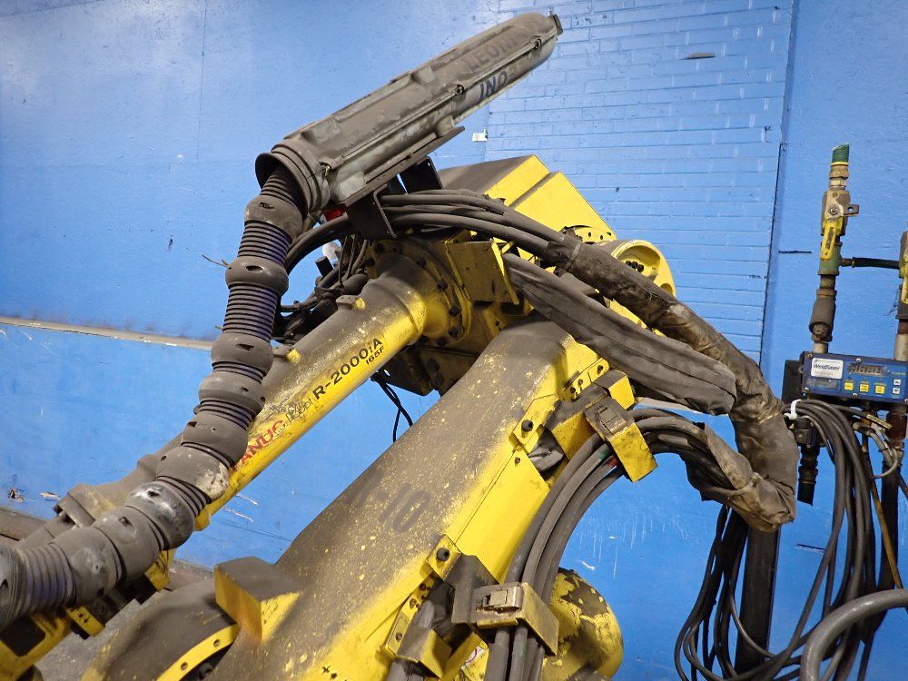 Fanuc 2004 Fanuc R-2000ib/165f Robot - R-2000ib/165f