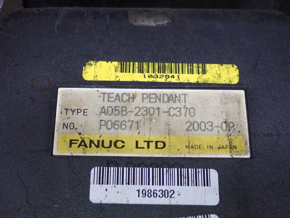 Fanuc 2004 Fanuc R-2000ib/165f Robot - R-2000ib/165f
