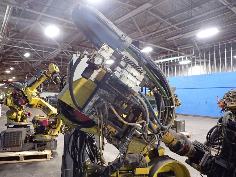 Fanuc 2005 Fanuc R-2000ib/165f Robot - R-2000ib/165f