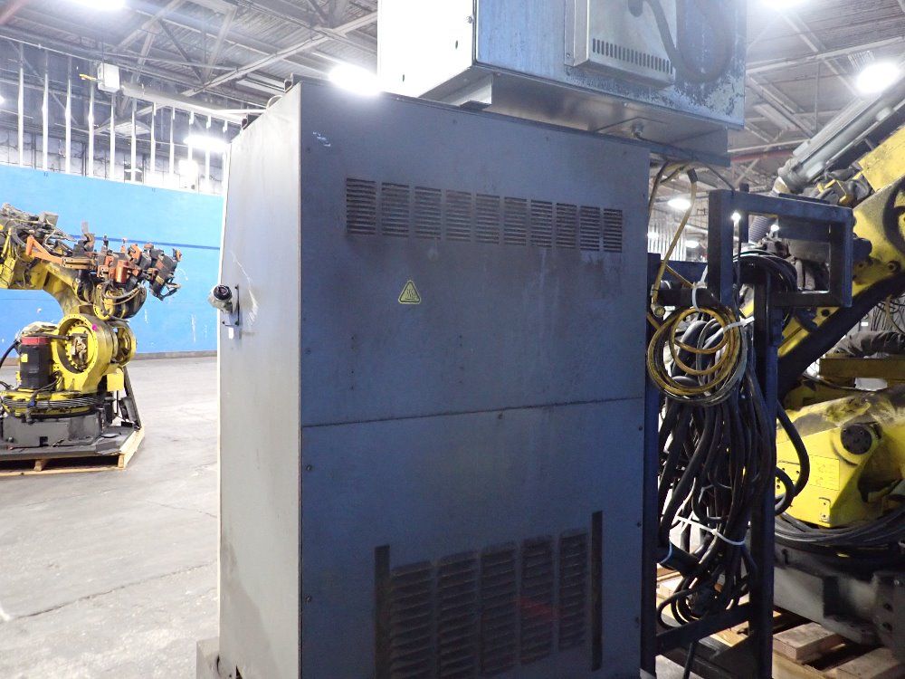 Fanuc 2005 Fanuc R-2000ib/165f Robot - R-2000ib/165f