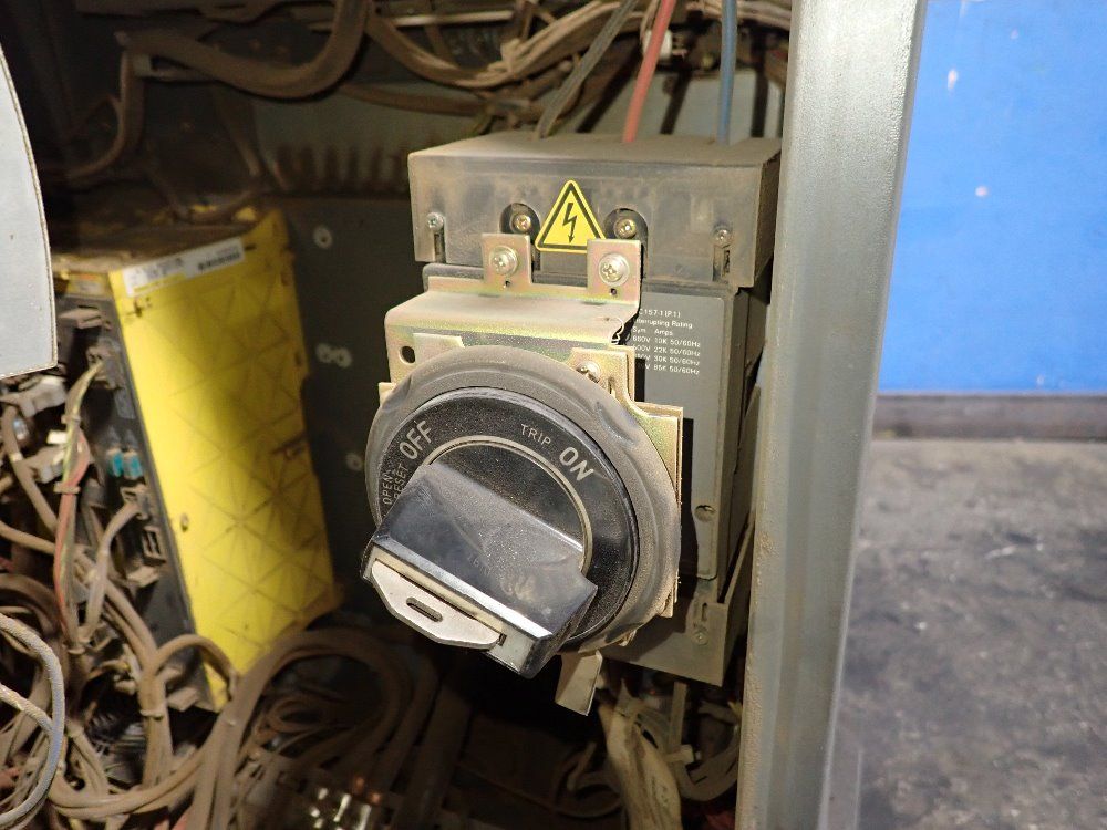 Fanuc 2005 Fanuc R-2000ib/165f Robot - R-2000ib/165f