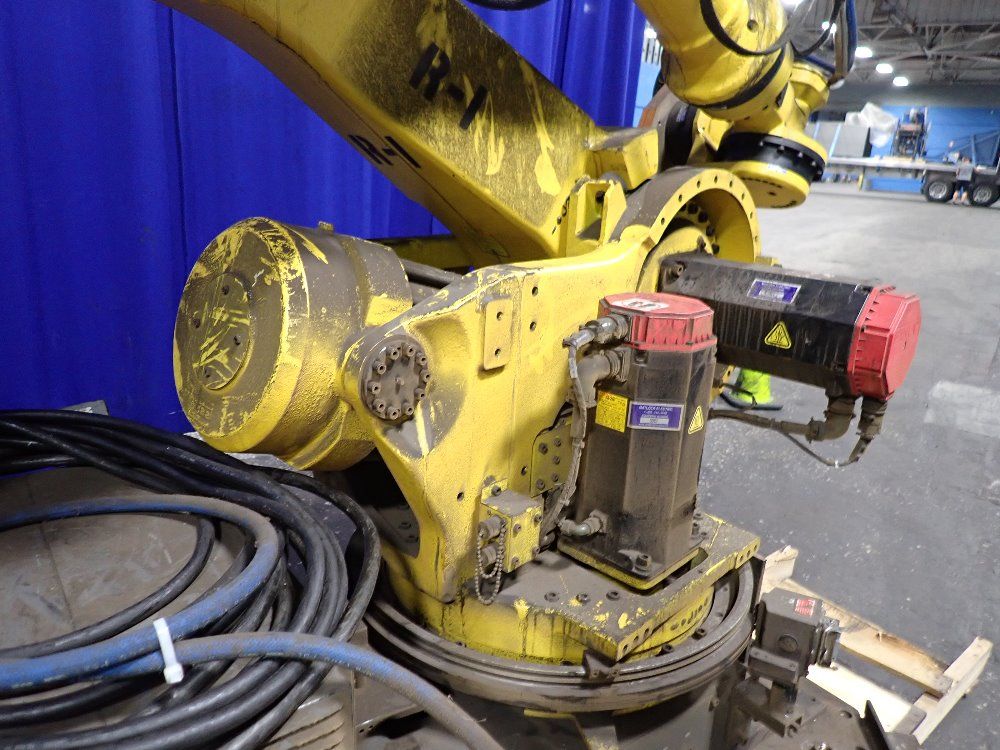 Fanuc 2000 Fanuc S430if Robot