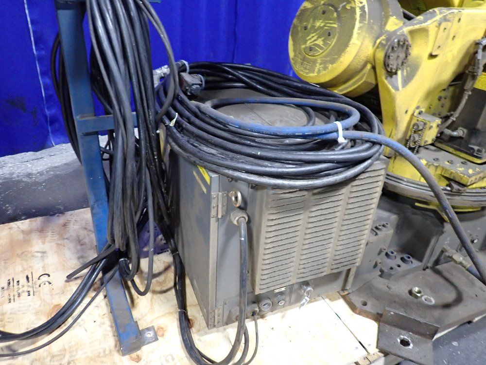 Fanuc 2000 Fanuc S430if Robot