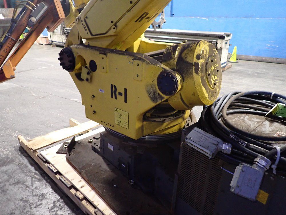 Fanuc 2000 Fanuc S430if Robot