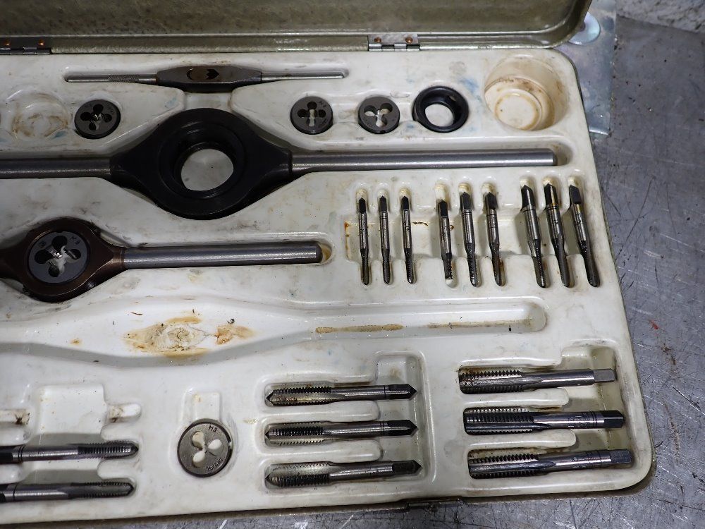 Narex Threader - M-1