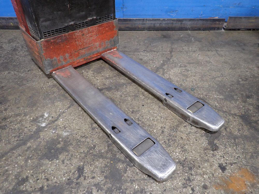 Daewoo Electric Pallet Jack