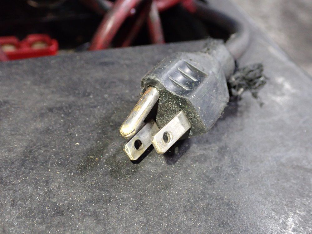 Daewoo Electric Pallet Jack